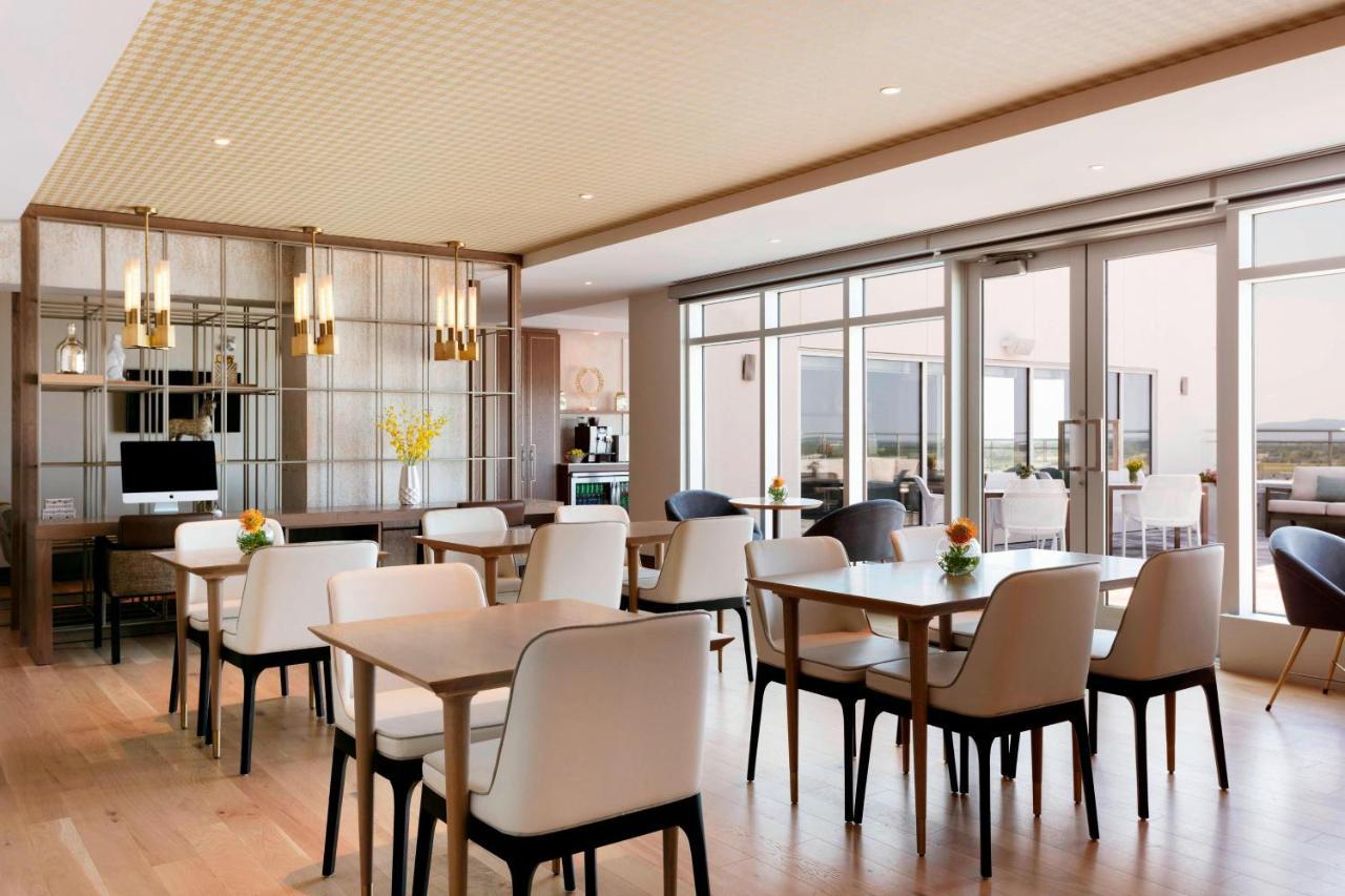 Sheraton Saint-Hyacinthe Hotel Экстерьер фото